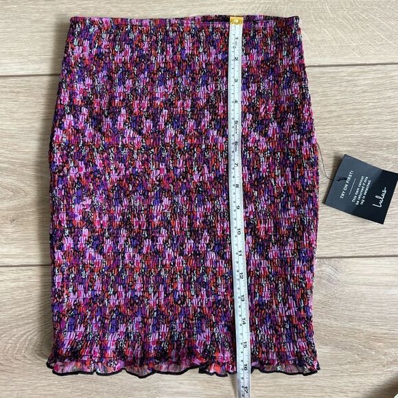 Lulu’s NWT Pink and Purple Floral Smocked Skirt Size XS - Picture 7 of 8